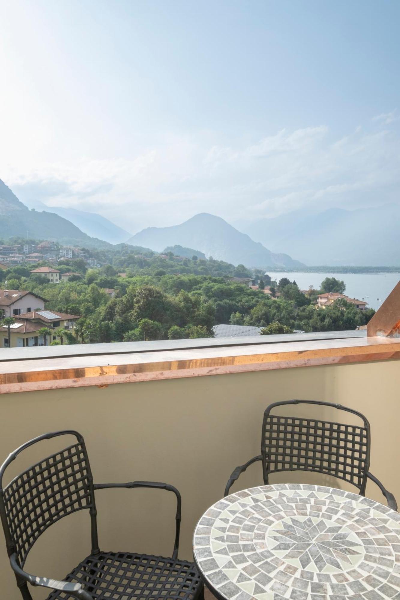 Residence Carl&Do Baveno Kültér fotó